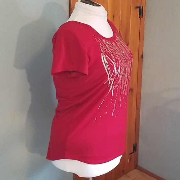 Red and Gold Squined Top - Picture 3 of 8